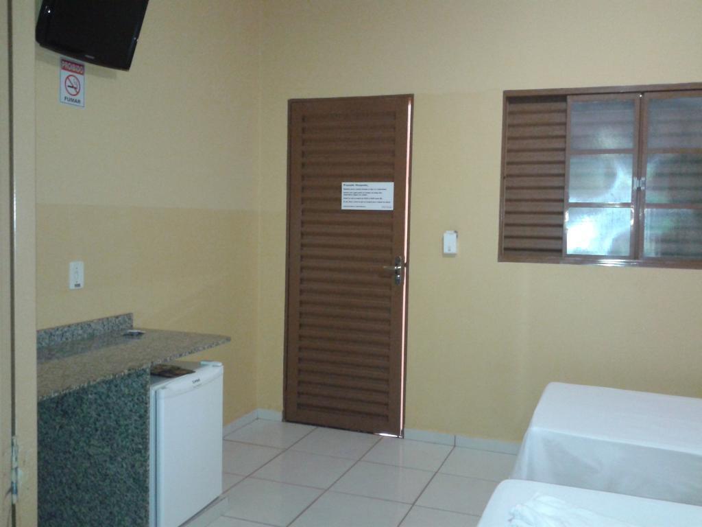 Hotel Veredas Três Lagoas Habitación foto